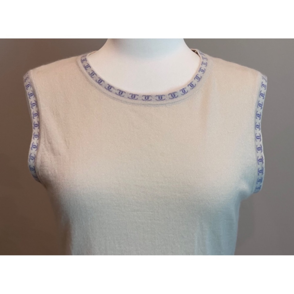 ✨Rare Vintage CHANEL 2001 Collection CC Logo Cashmere Vest Sweater Top Shirt - Picture 2 of 14